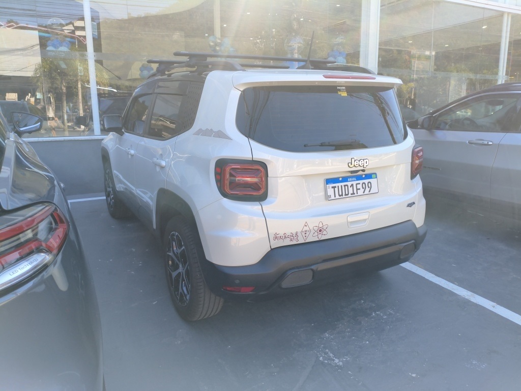 RENEGADE 1.3 T270 TURBO FLEX SAHARA AT63