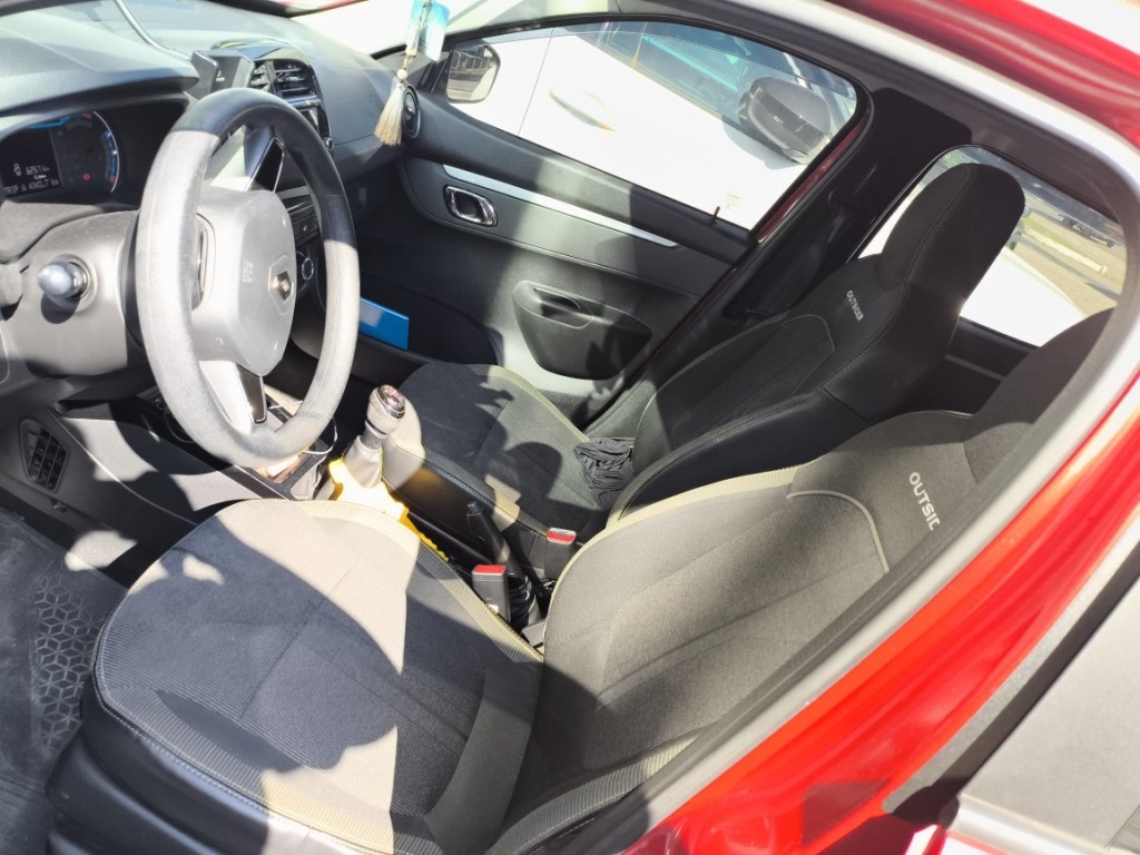 KWID 1.0 12V SCE FLEX OUTSIDER MANUAL4