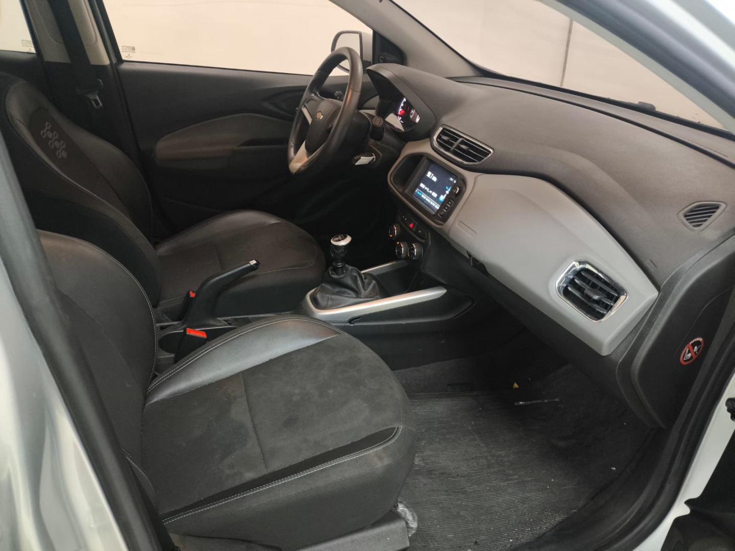 ONIX 1.0 MPFI LT 8V FLEX 4P MANUAL8