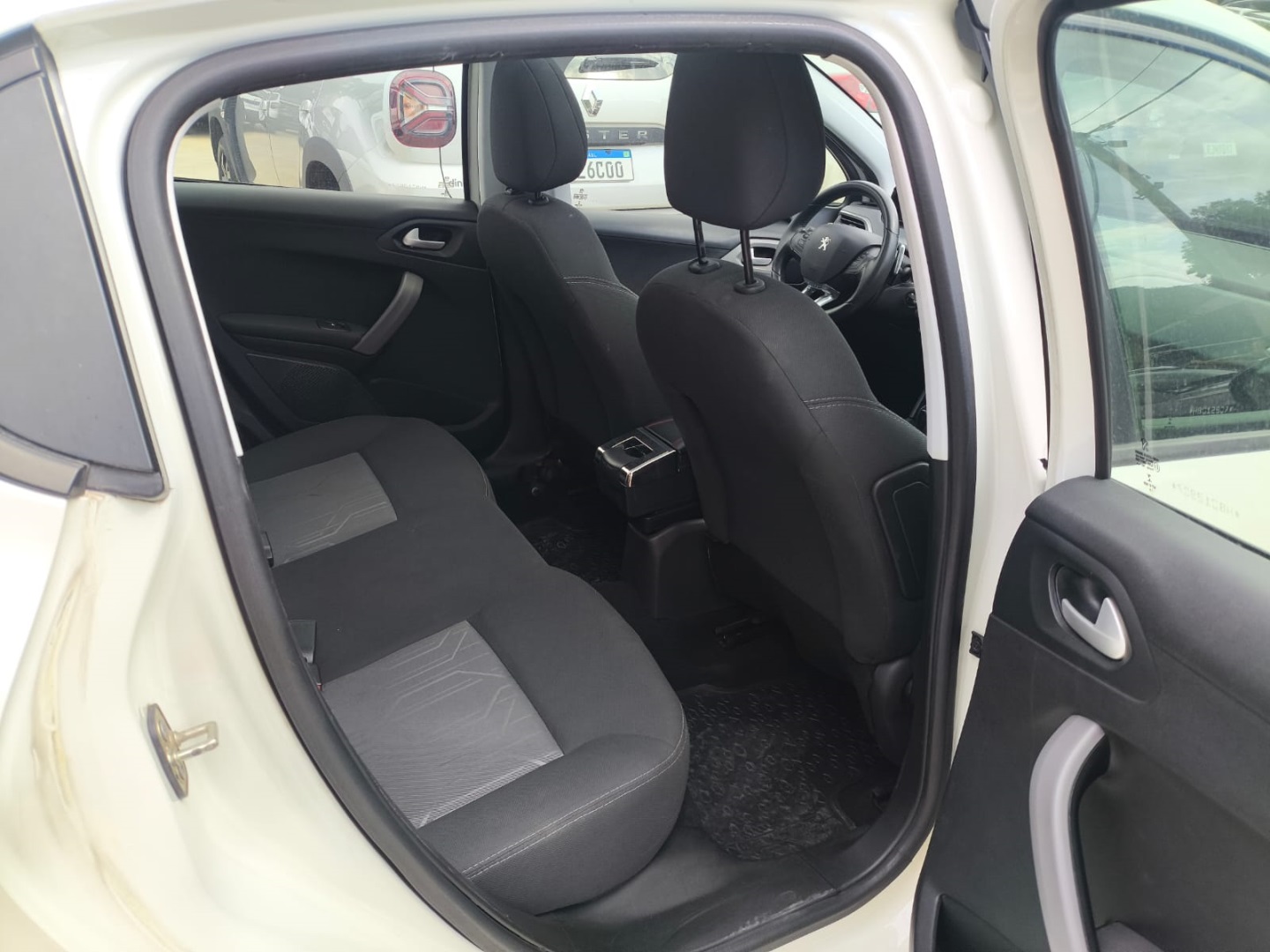 208 1.6 ALLURE 16V FLEX 4P AUTOMÁTICO10