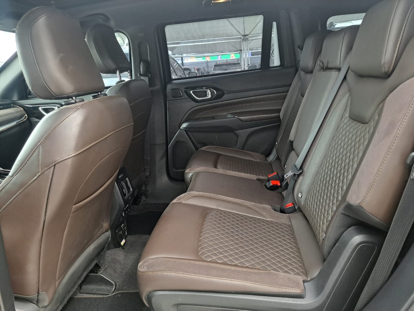 COMMANDER 1.3 T270 TURBO FLEX OVERLAND AT69