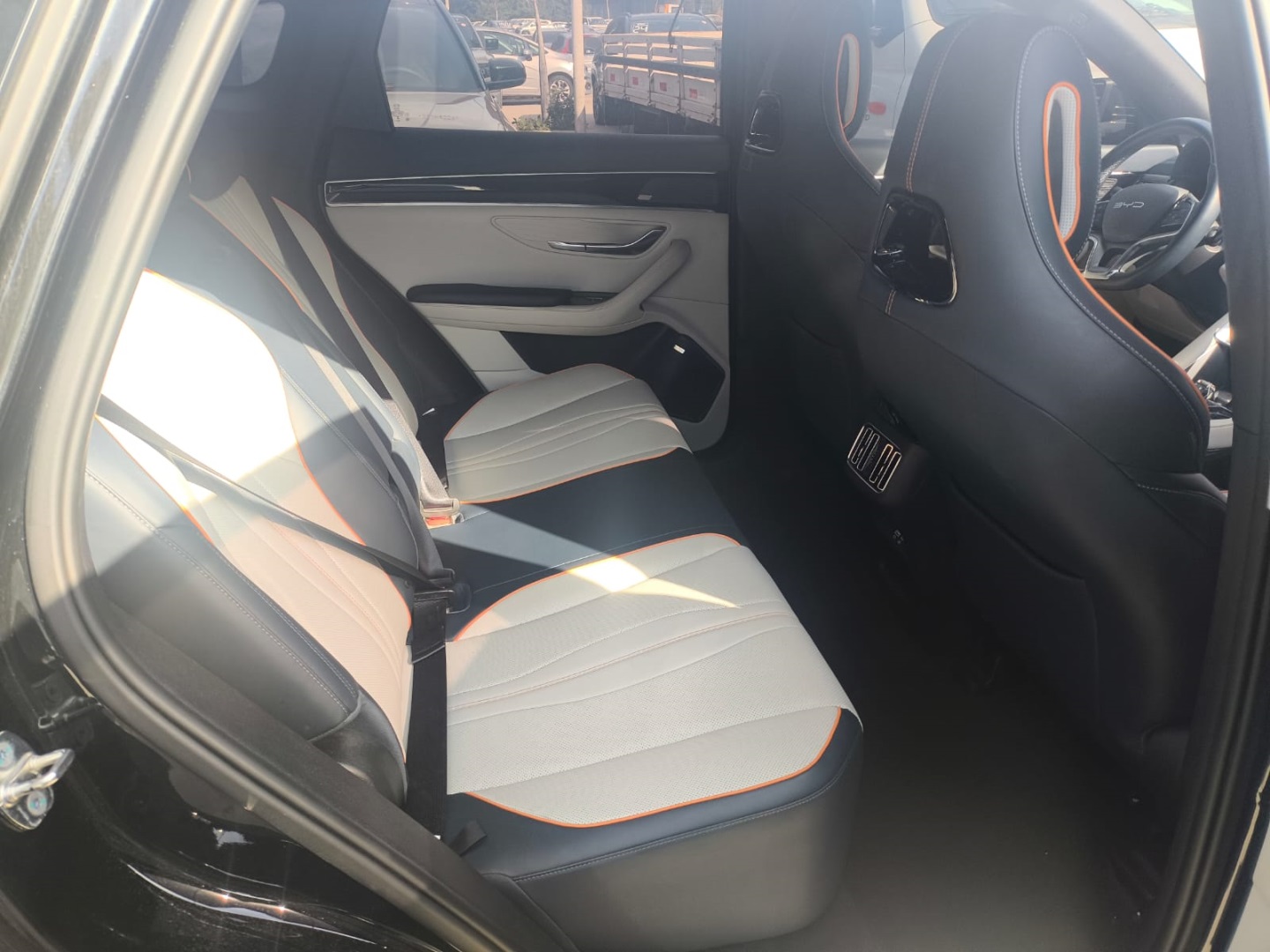 SONG PLUS PREMIUM 1.5 DM-I TURBO HÍBRIDO AWD AUTOMÁTICO8