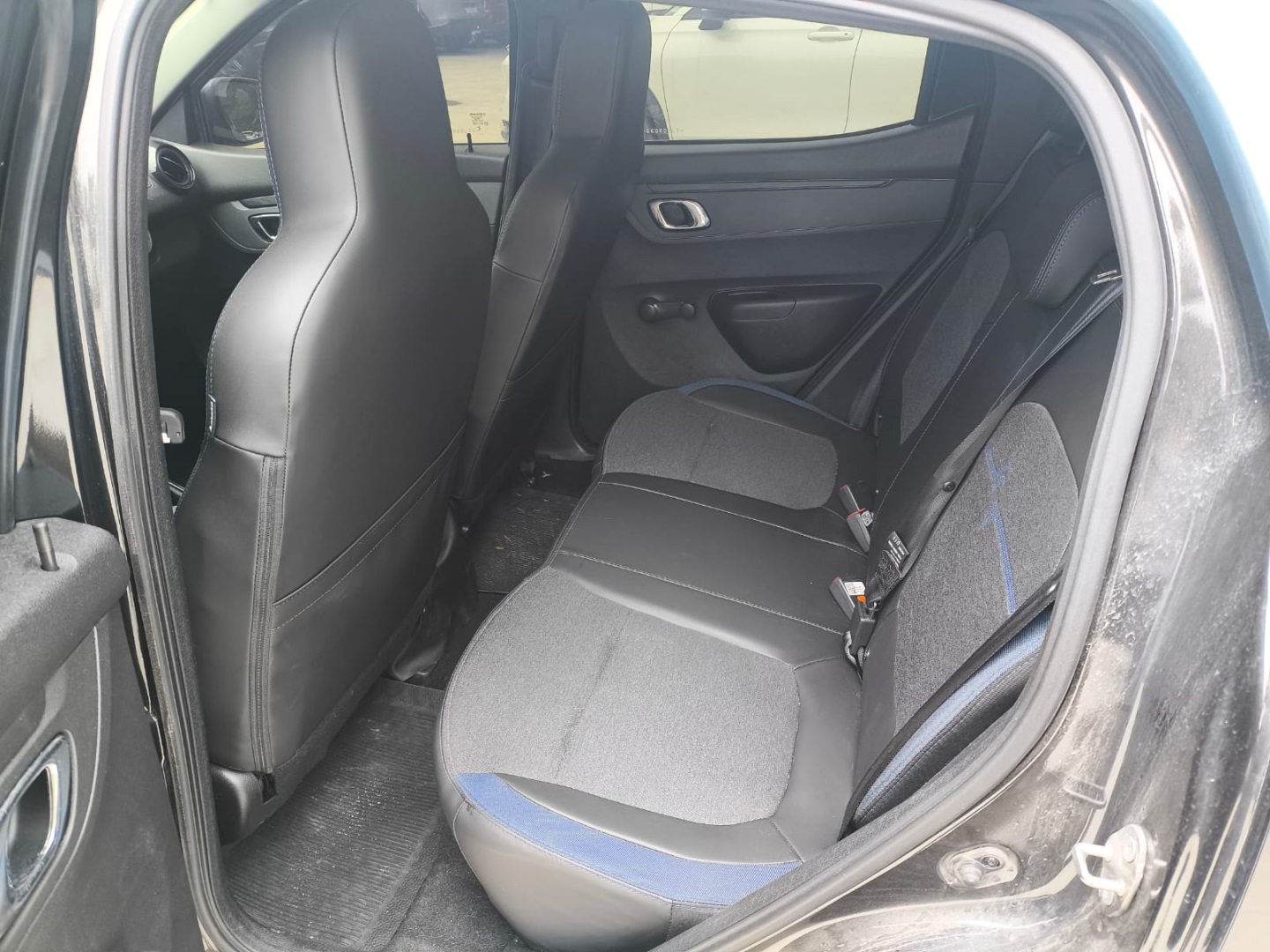 KWID 1.0 12V SCE FLEX INTENSE MANUAL8