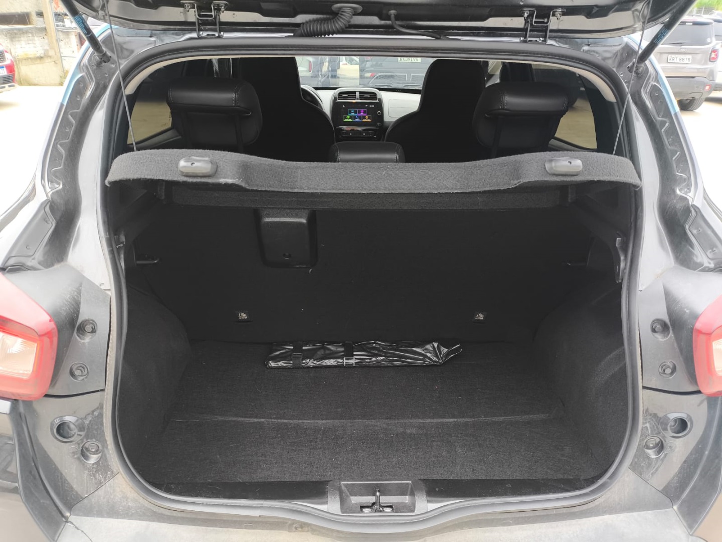 KWID 1.0 12V SCE FLEX INTENSE MANUAL10