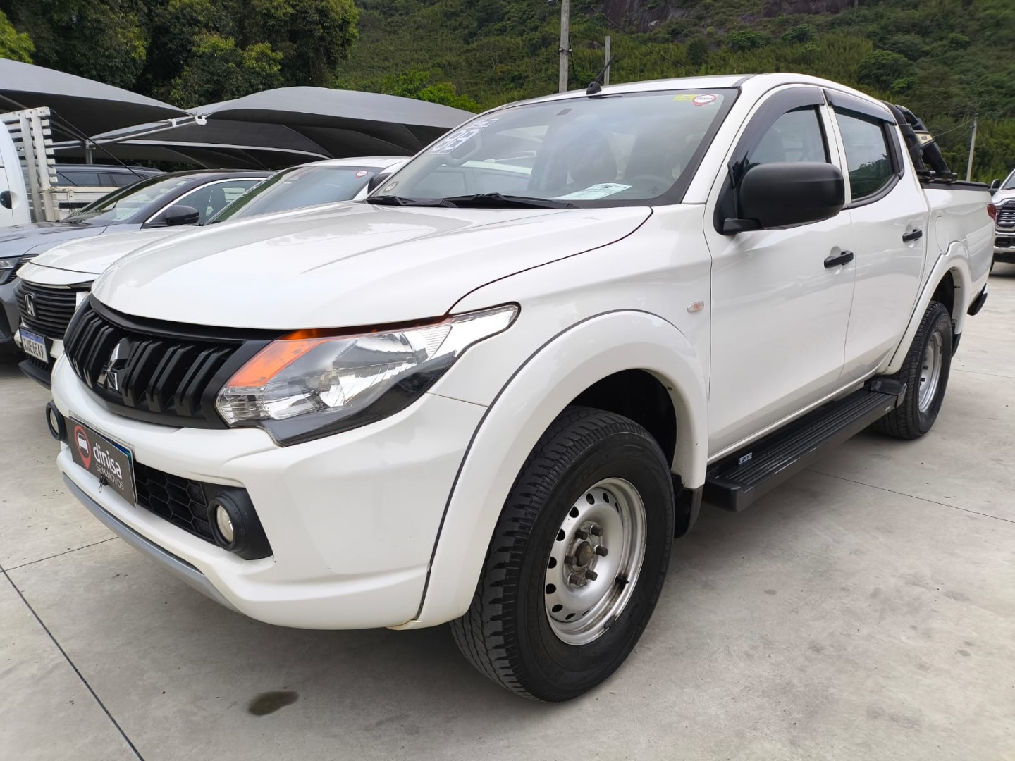 L200 TRITON 2.4 SPORT GL 4X4 MT 4P AR DH 4X41