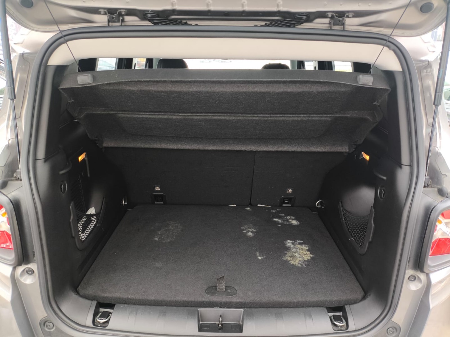 RENEGADE 1.8 16V FLEX LIMITED 4P AUTOMÁTICO9
