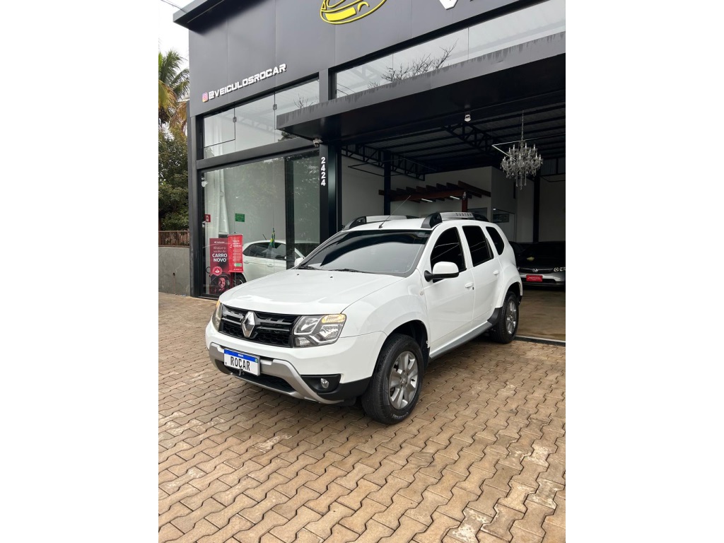 RENAULT DUSTER