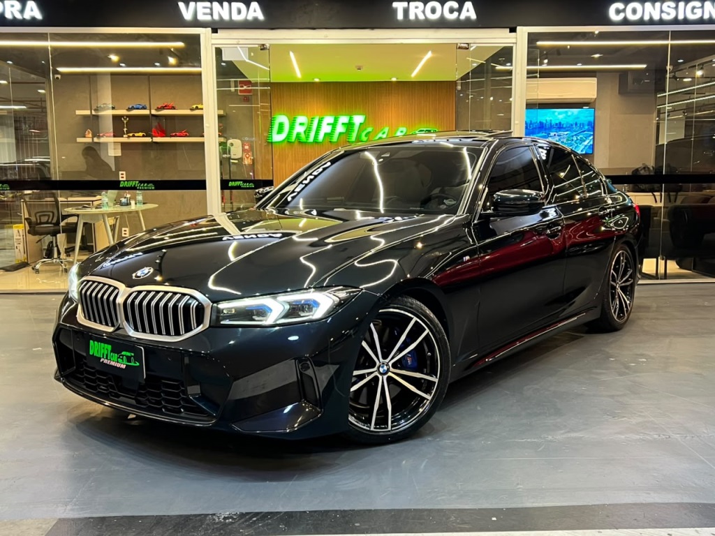 BMW 320i