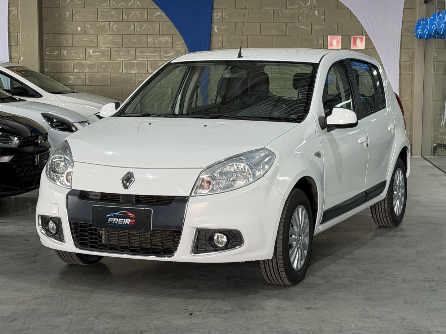 RENAULT SANDERO