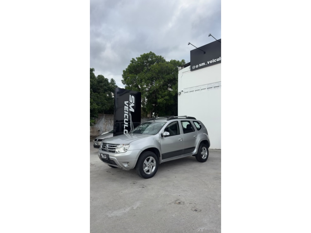 RENAULT DUSTER