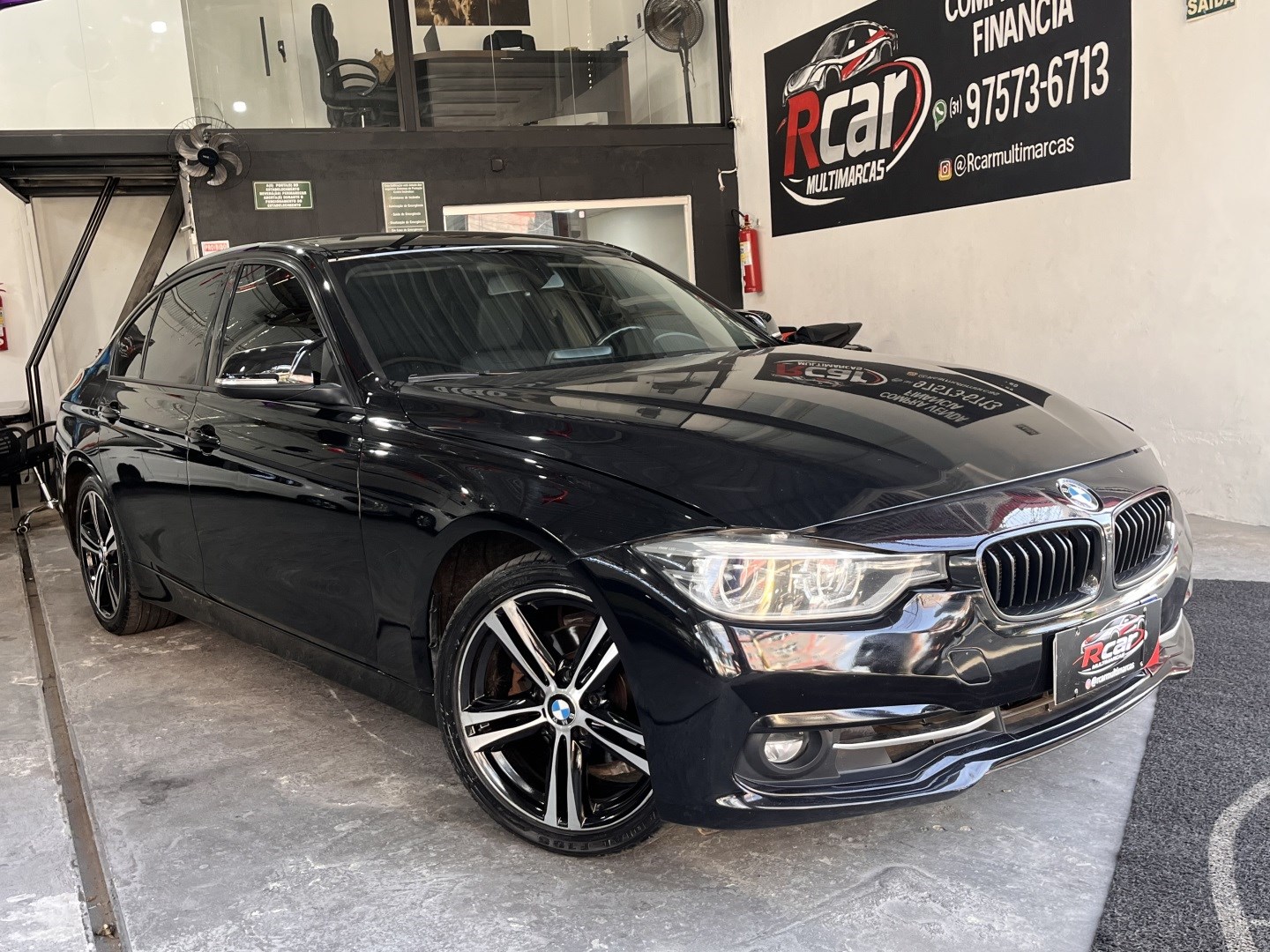 BMW 320i