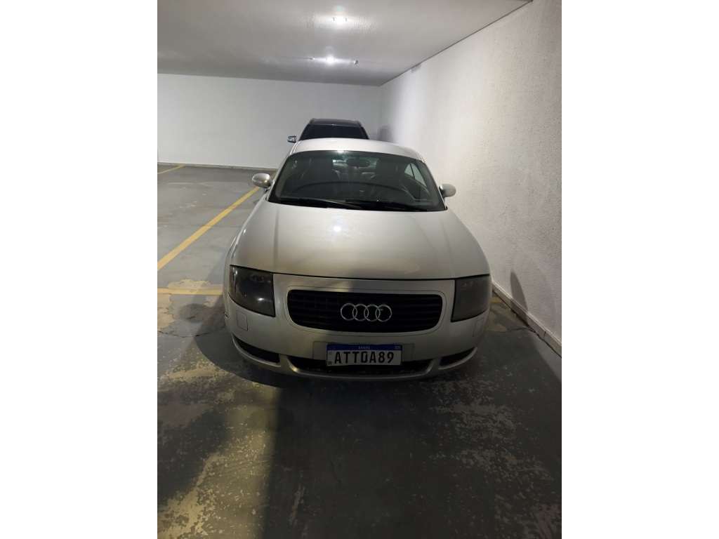 AUDI TT