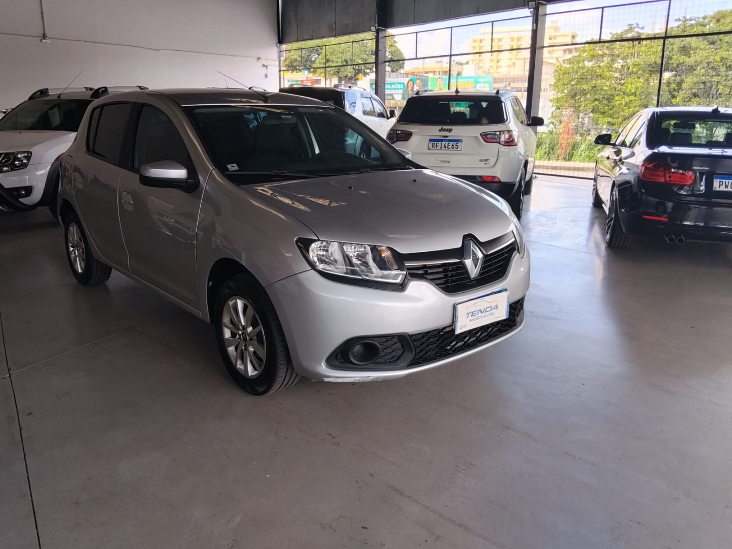 RENAULT SANDERO