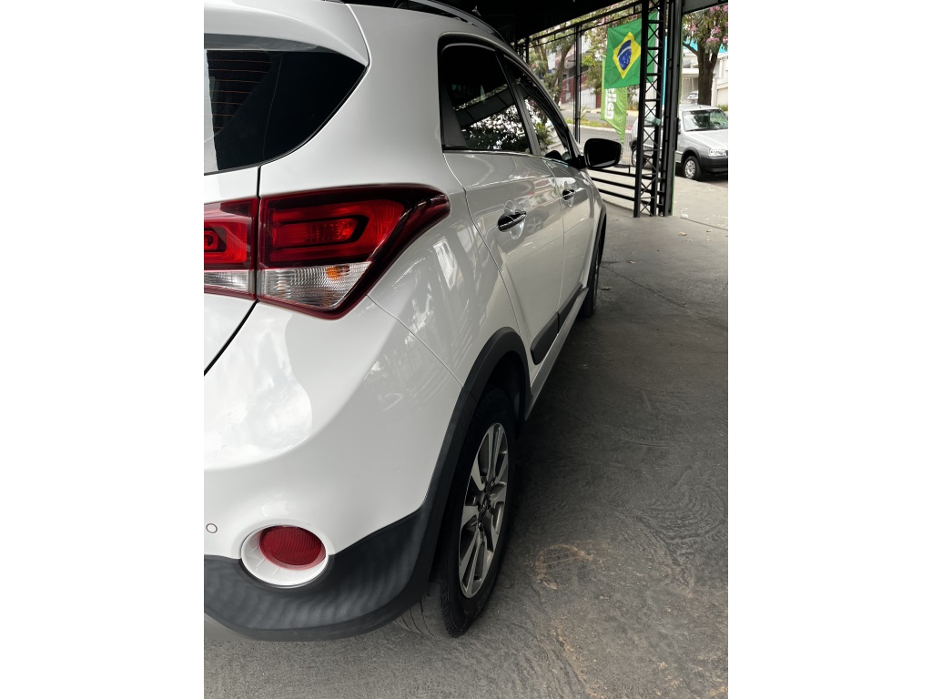 HYUNDAI HB20X