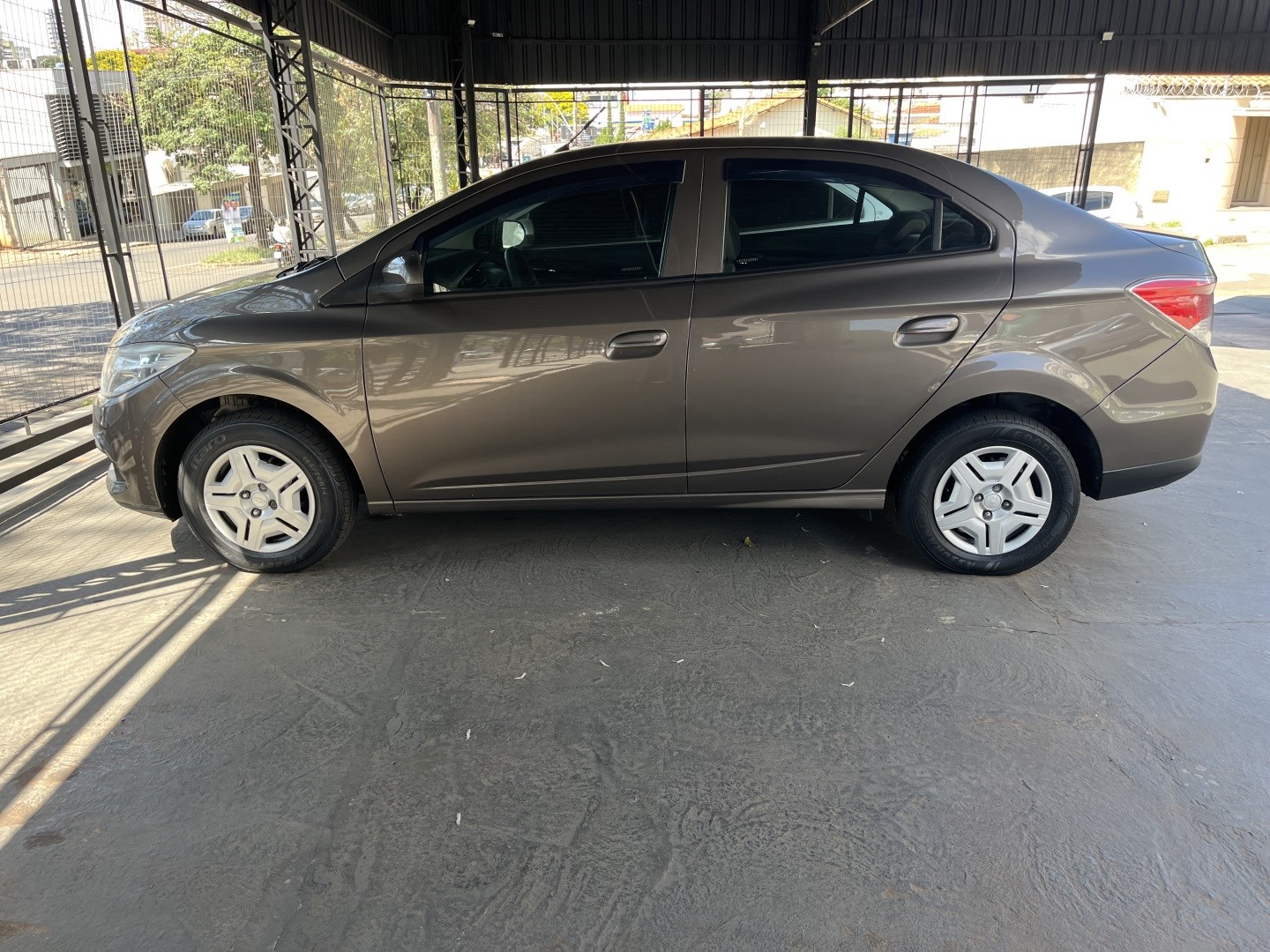 Imagem 2 de Chevrolet PRISMA1.0 MPFI LT 8V FLEX 4P MANUAL 2014