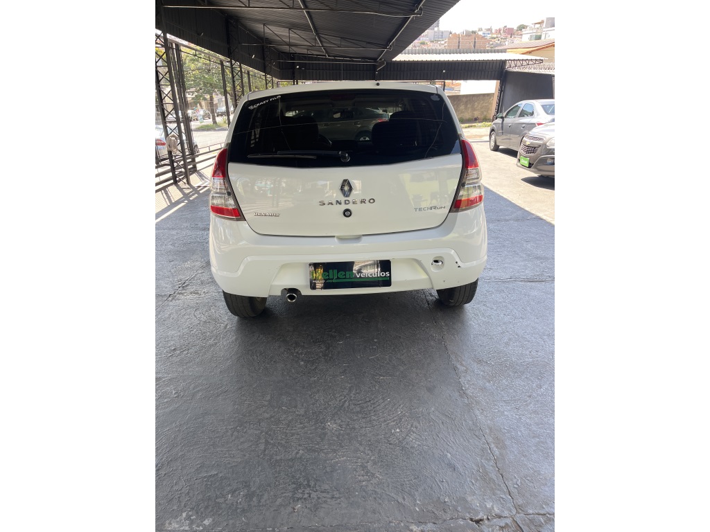 Imagem 2 de Renault SANDERO1.0 EXPRESSION 16V FLEX 4P MANUAL 2014
