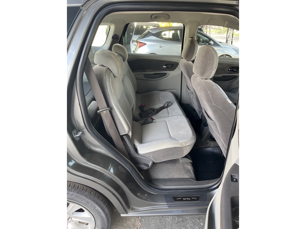 Imagem 8 de CHEVROLET SPIN1.8 LTZ 8V FLEX 4P MANUAL 2013