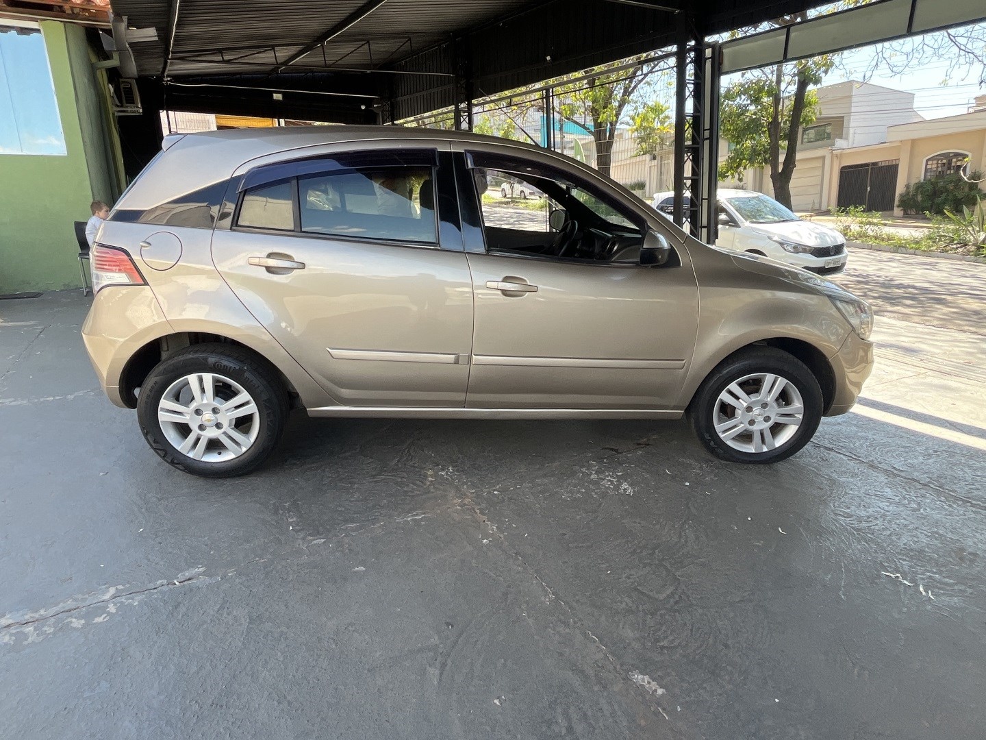 Imagem 4 de Chevrolet AGILE1.4 MPFI LTZ WIFI 8V FLEX 4P MANUAL 2012