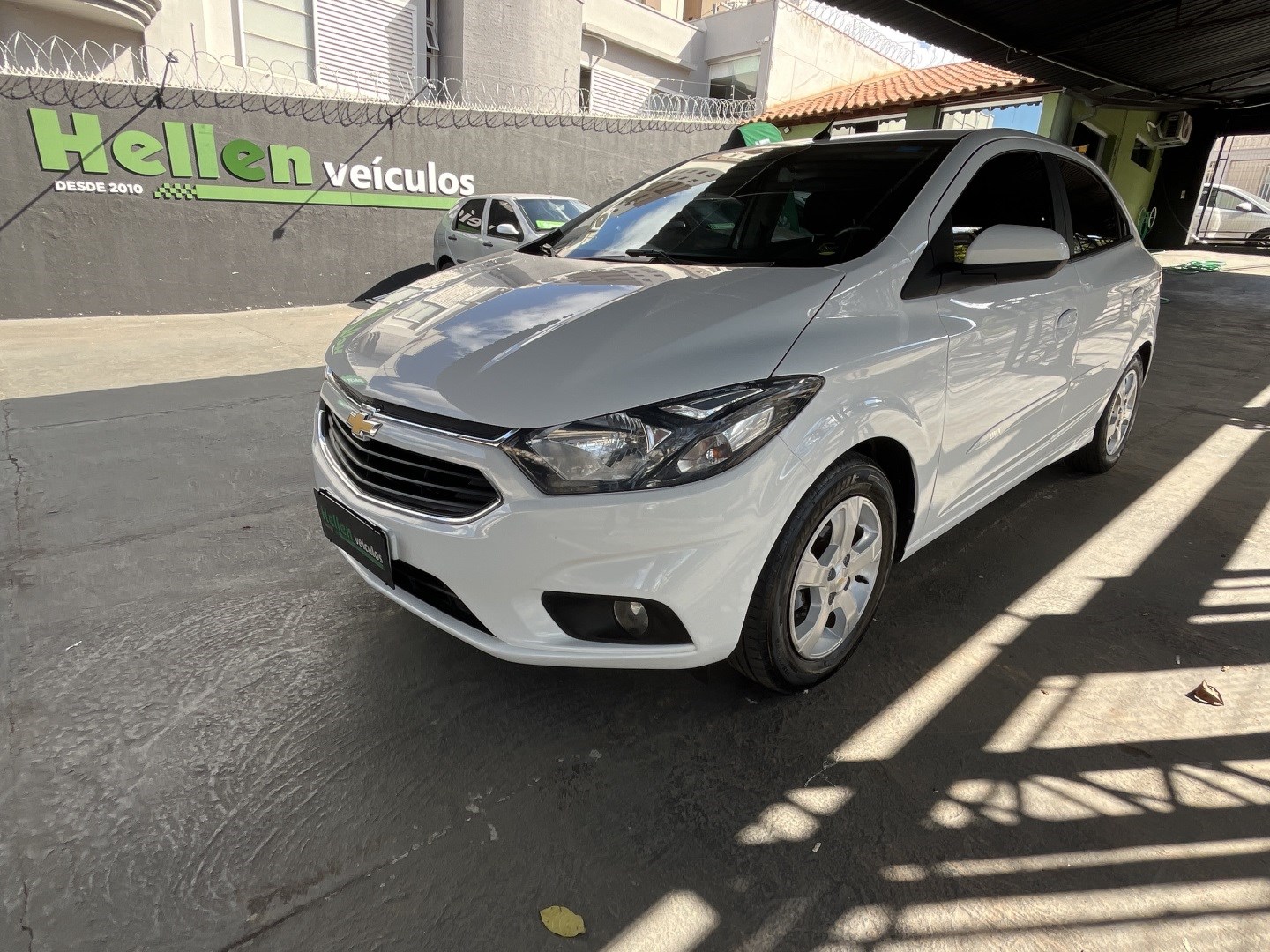 Imagem 5 de CHEVROLET ONIX1.4 MPFI LT 8V FLEX 4P MANUAL 2019