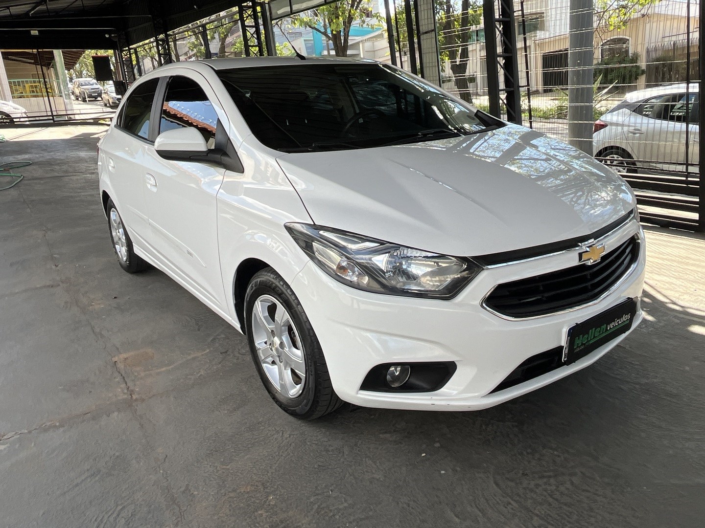 Imagem 6 de CHEVROLET ONIX1.4 MPFI LT 8V FLEX 4P MANUAL 2019