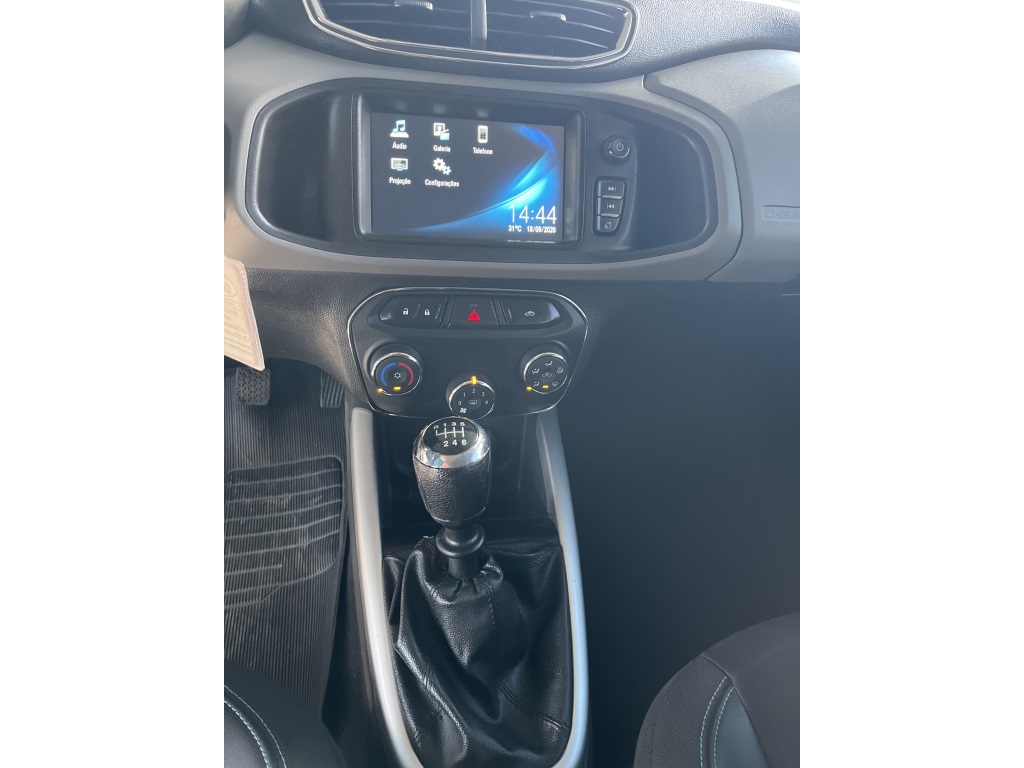 Imagem 12 de CHEVROLET ONIX1.4 MPFI LT 8V FLEX 4P MANUAL 2019