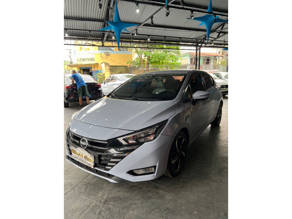 NISSAN VERSA