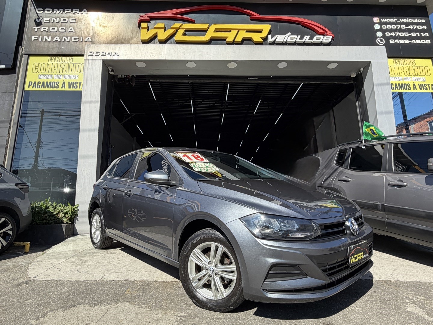 VOLKSWAGEN POLO