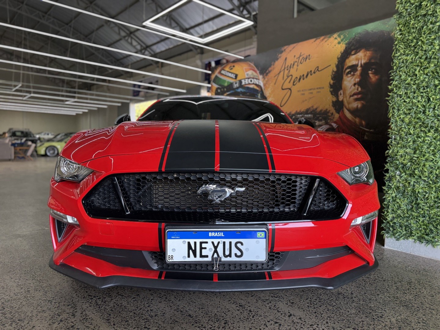 FORD MUSTANG