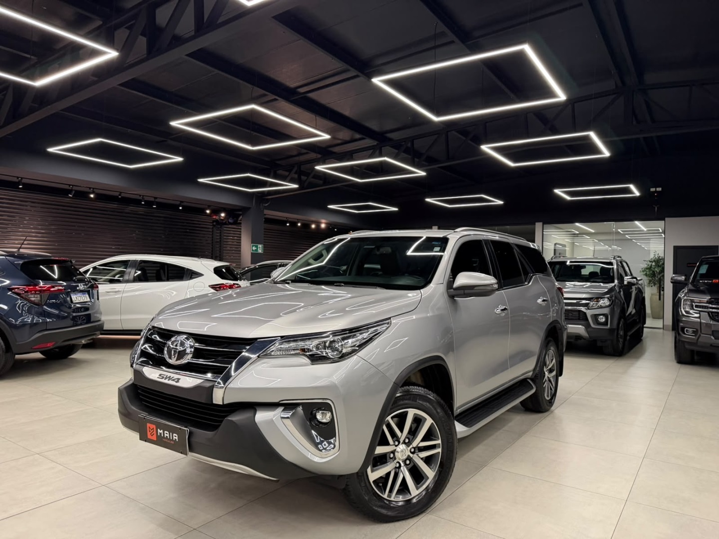 TOYOTA HILUX SW4