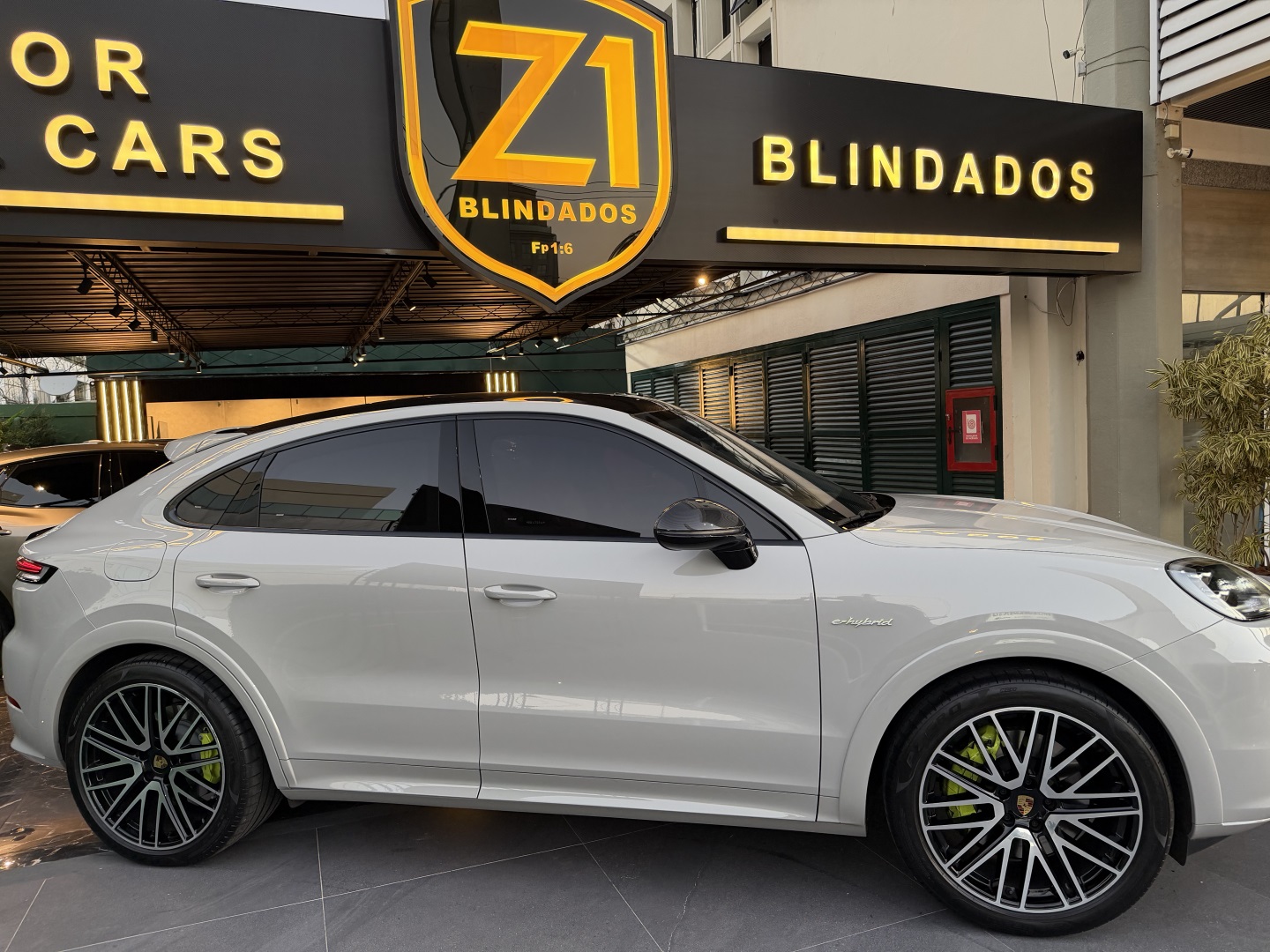 PORSCHE CAYENNE