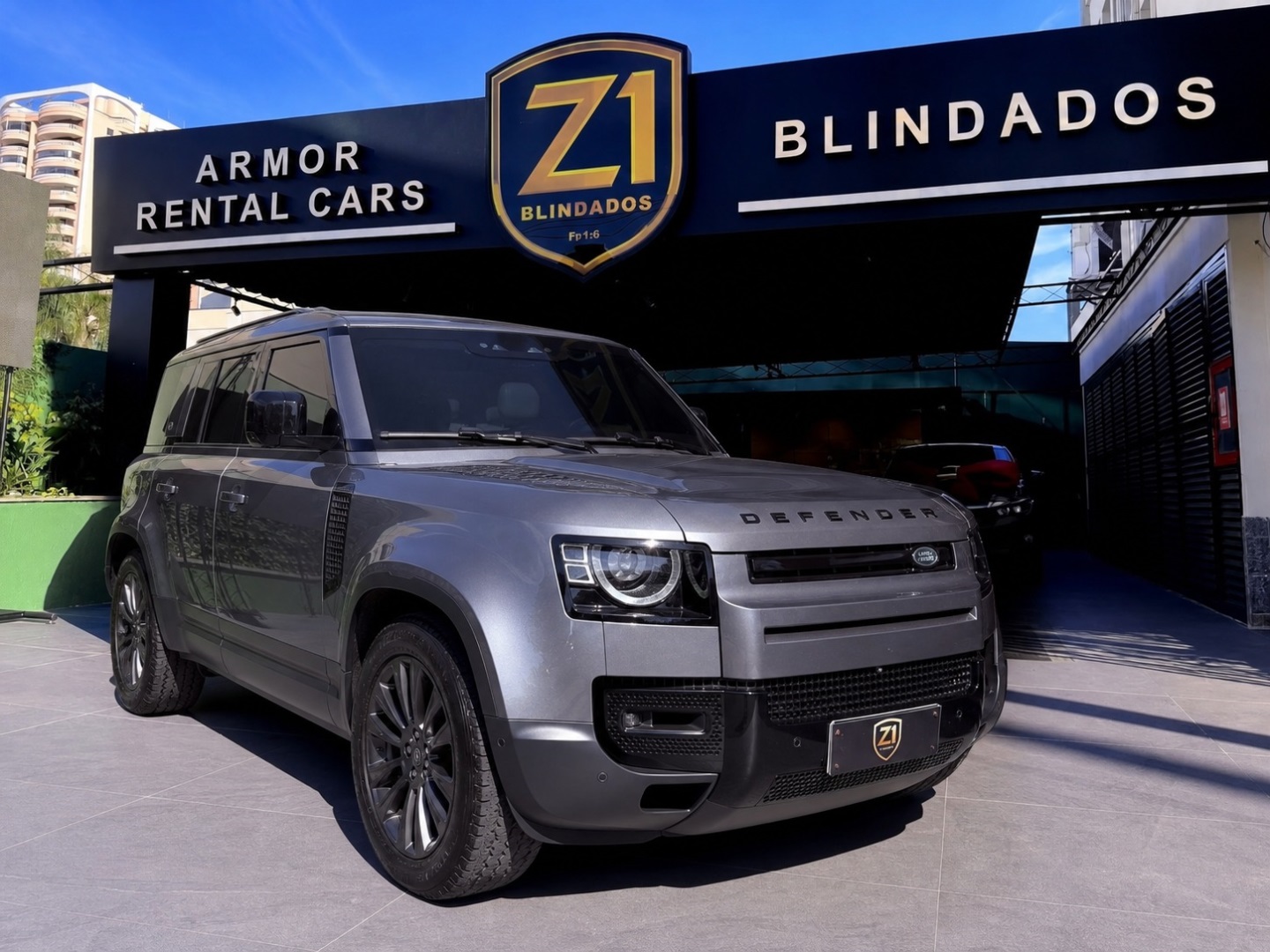LAND ROVER DEFENDER