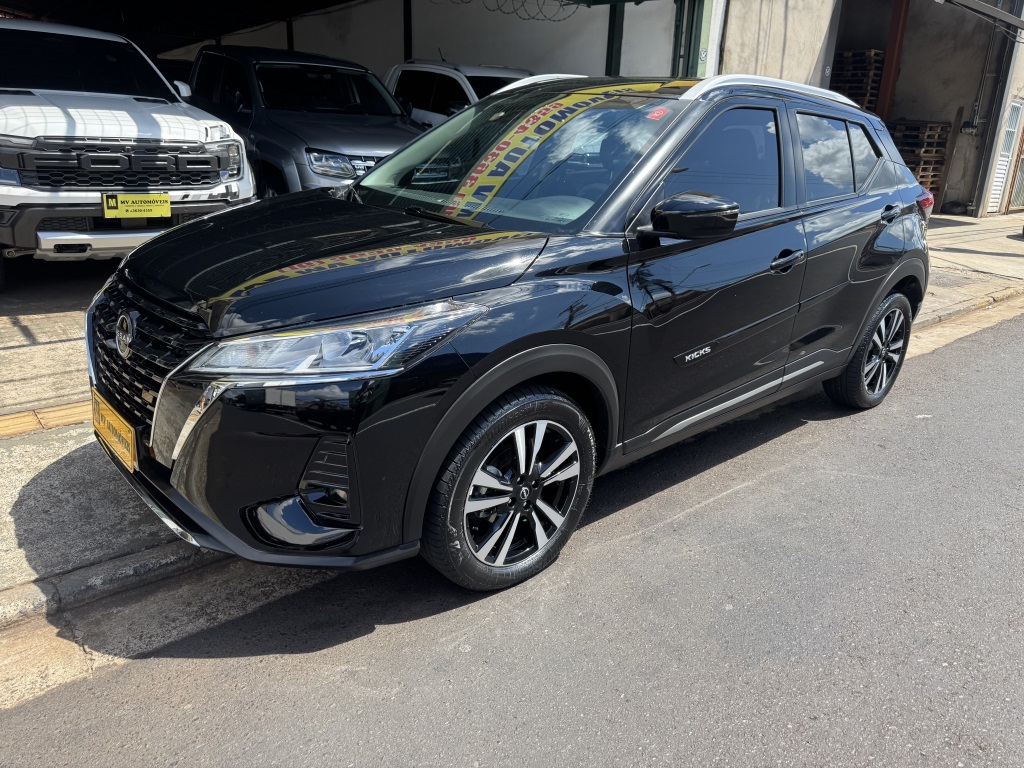 NISSAN KICKS