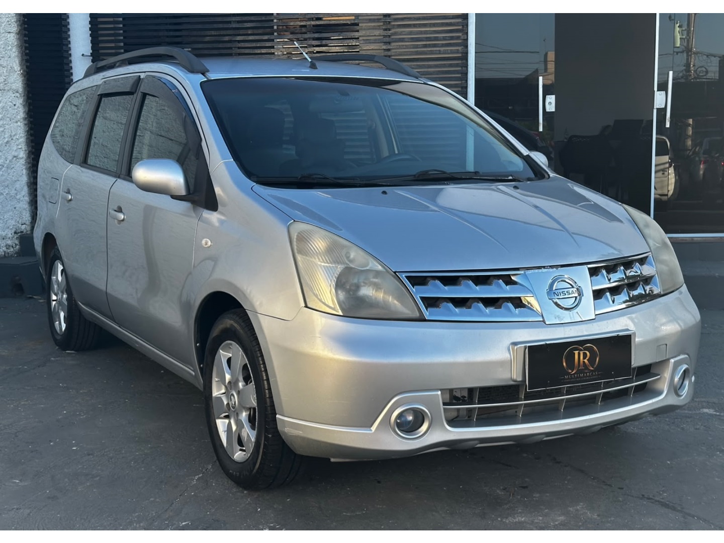 NISSAN GRAND LIVINA