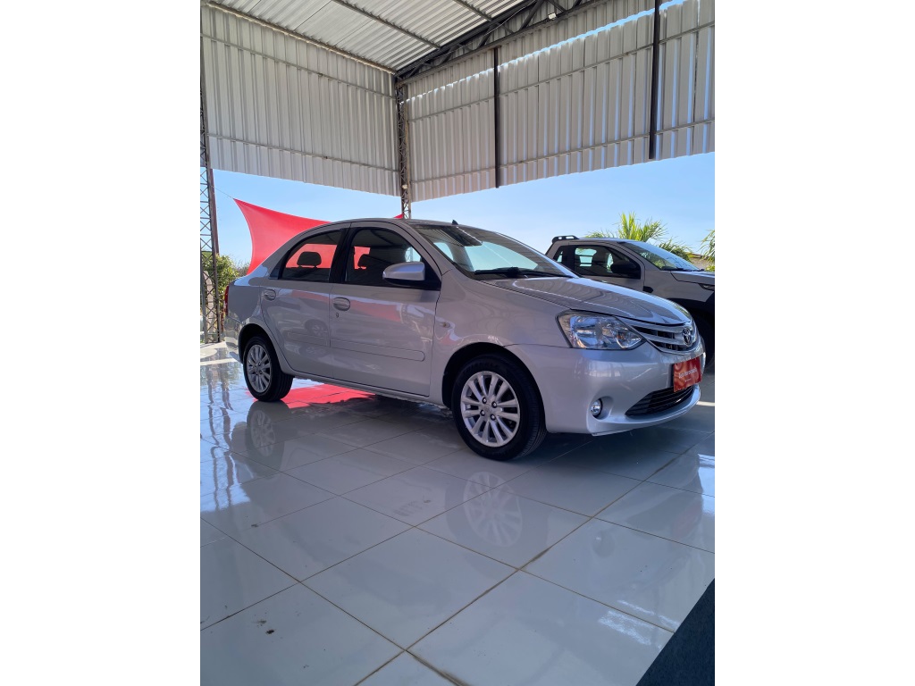TOYOTA ETIOS