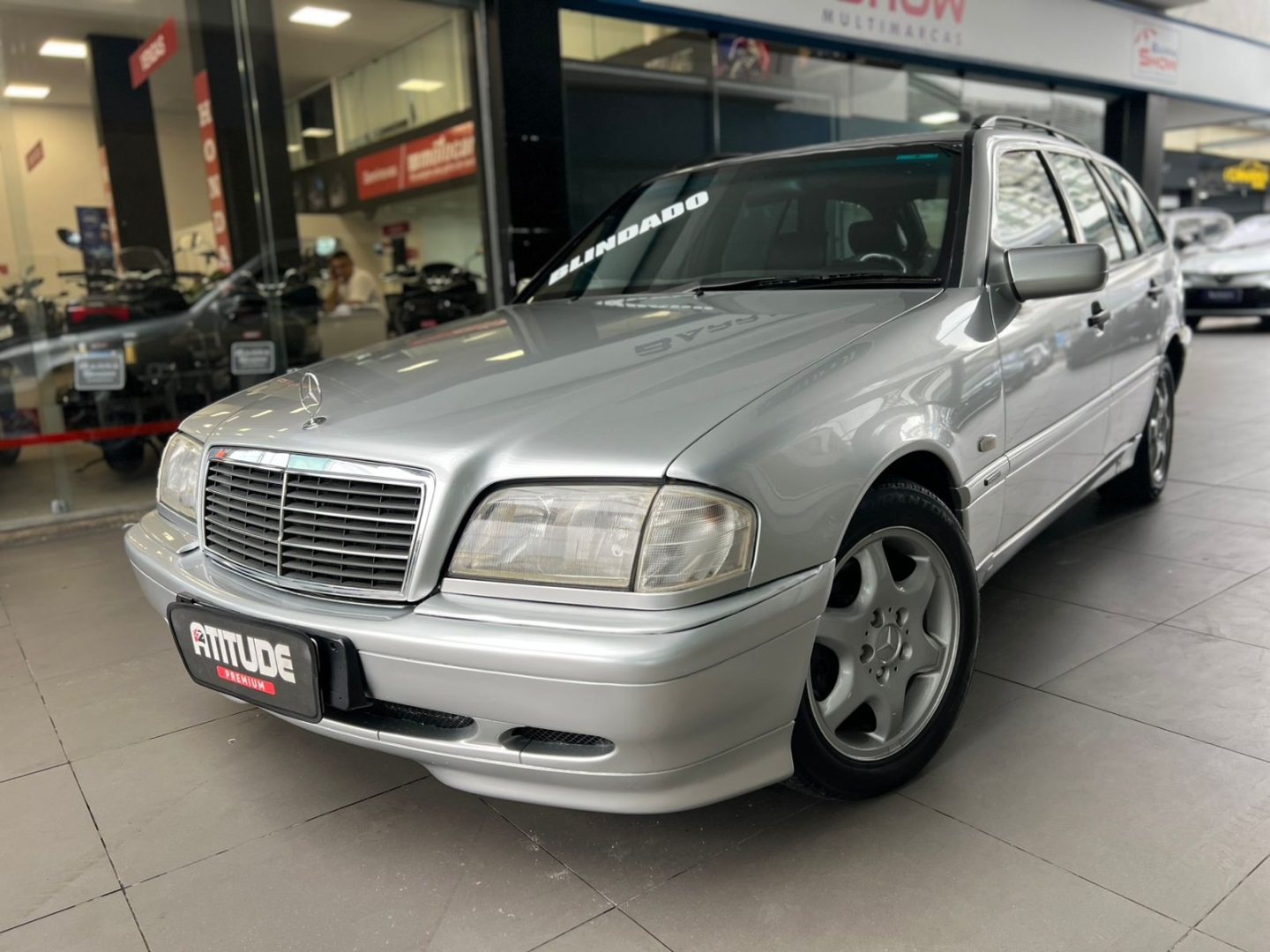MERCEDES-BENZ C 230