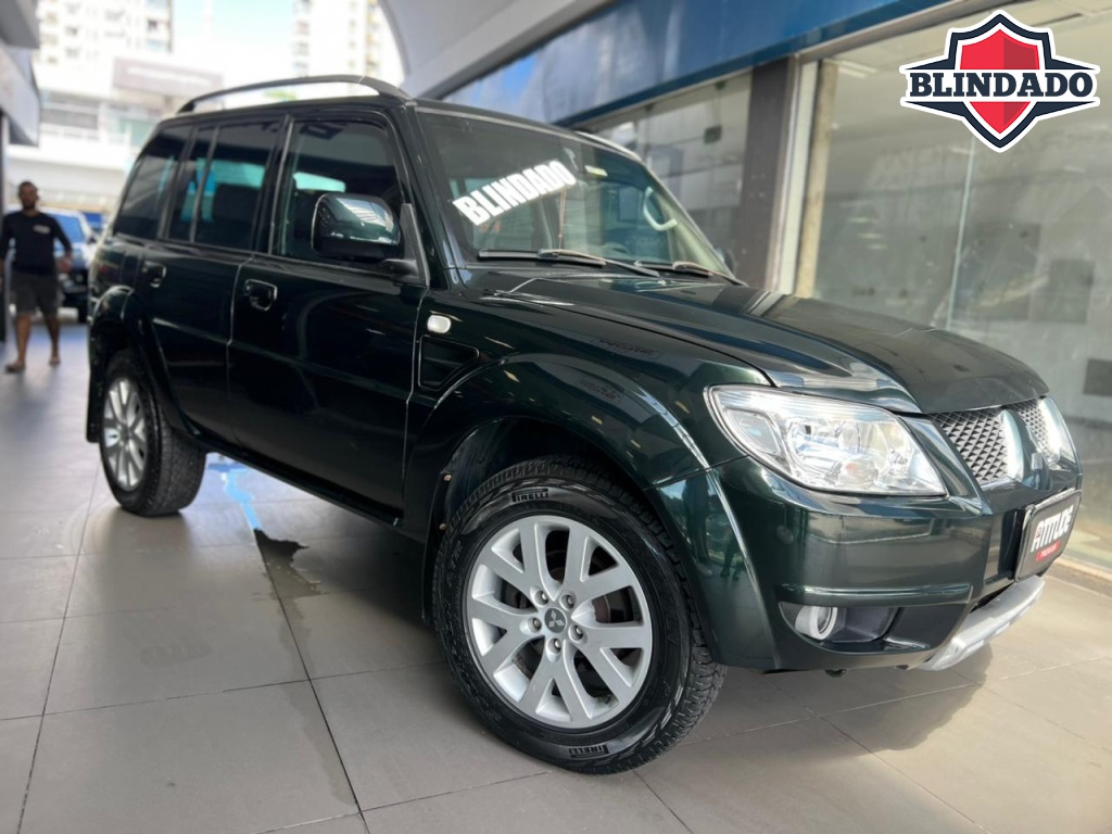 MITSUBISHI PAJERO TR4