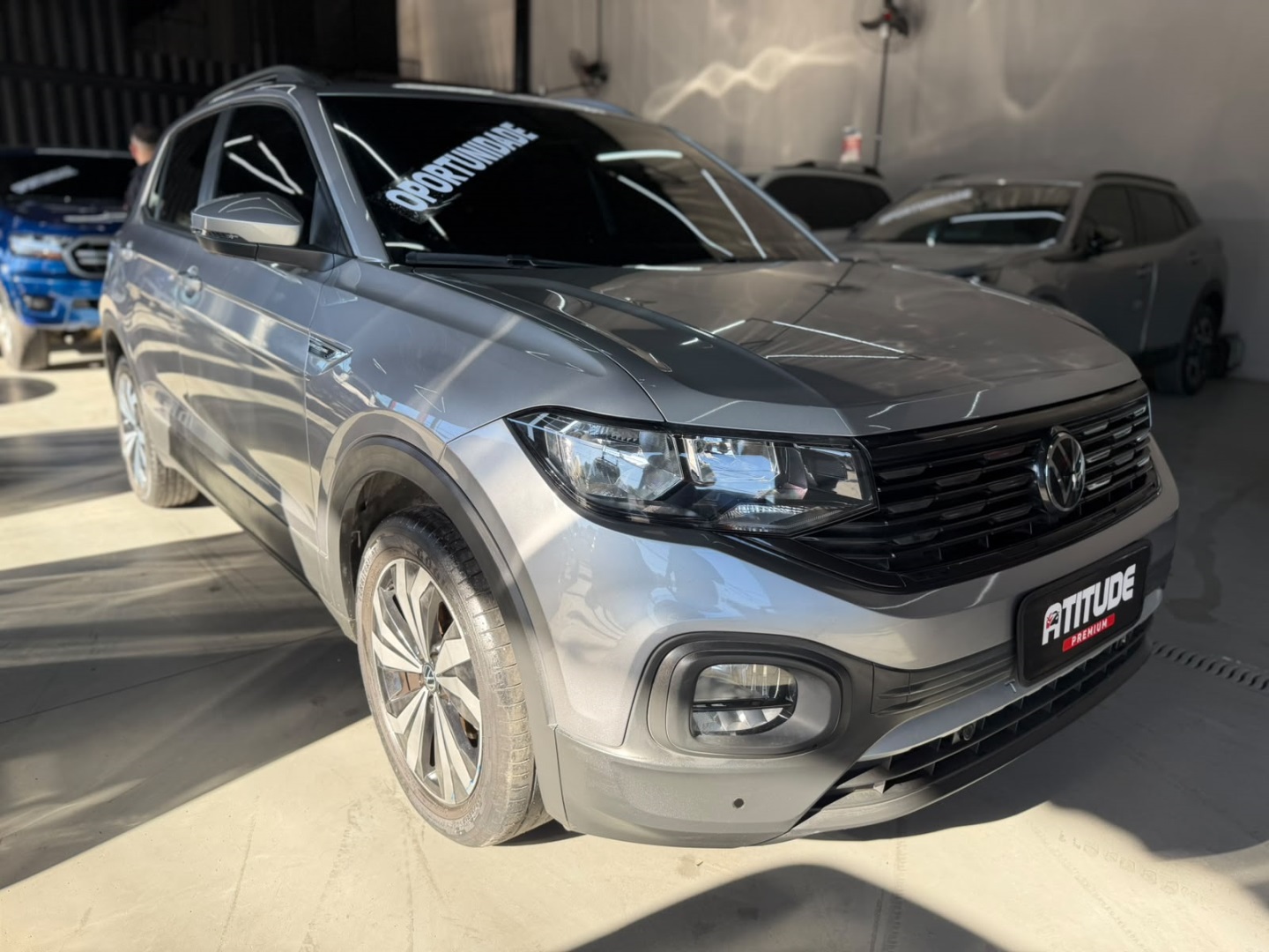 VOLKSWAGEN T-CROSS