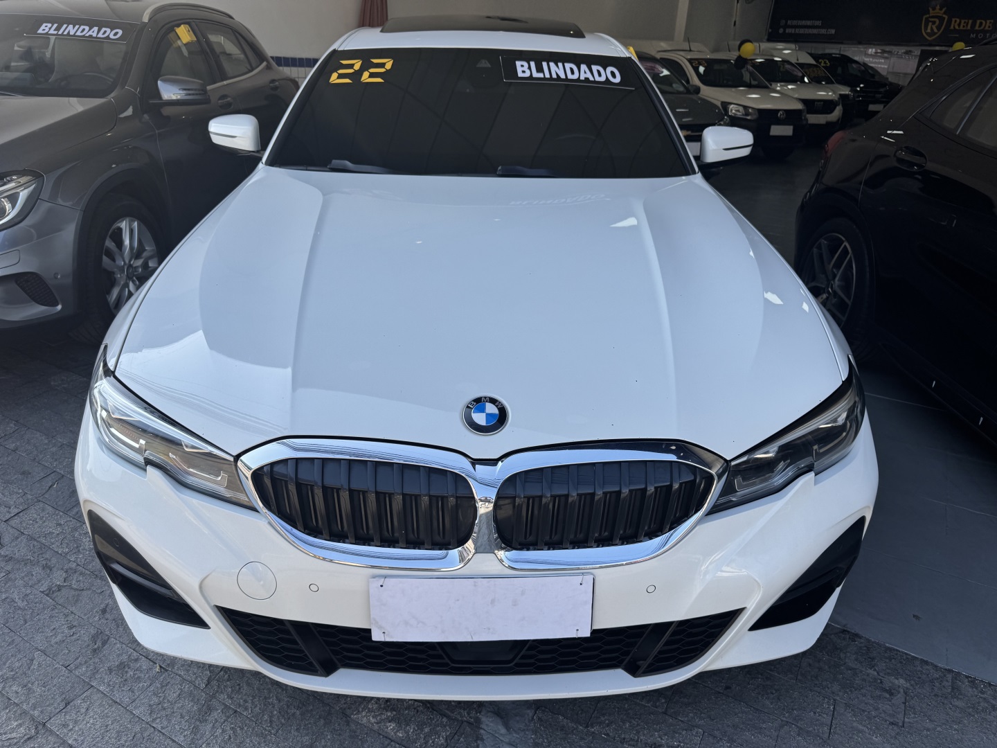 BMW 320i