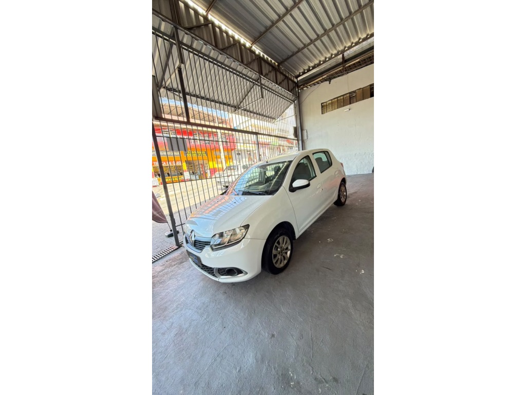 RENAULT SANDERO