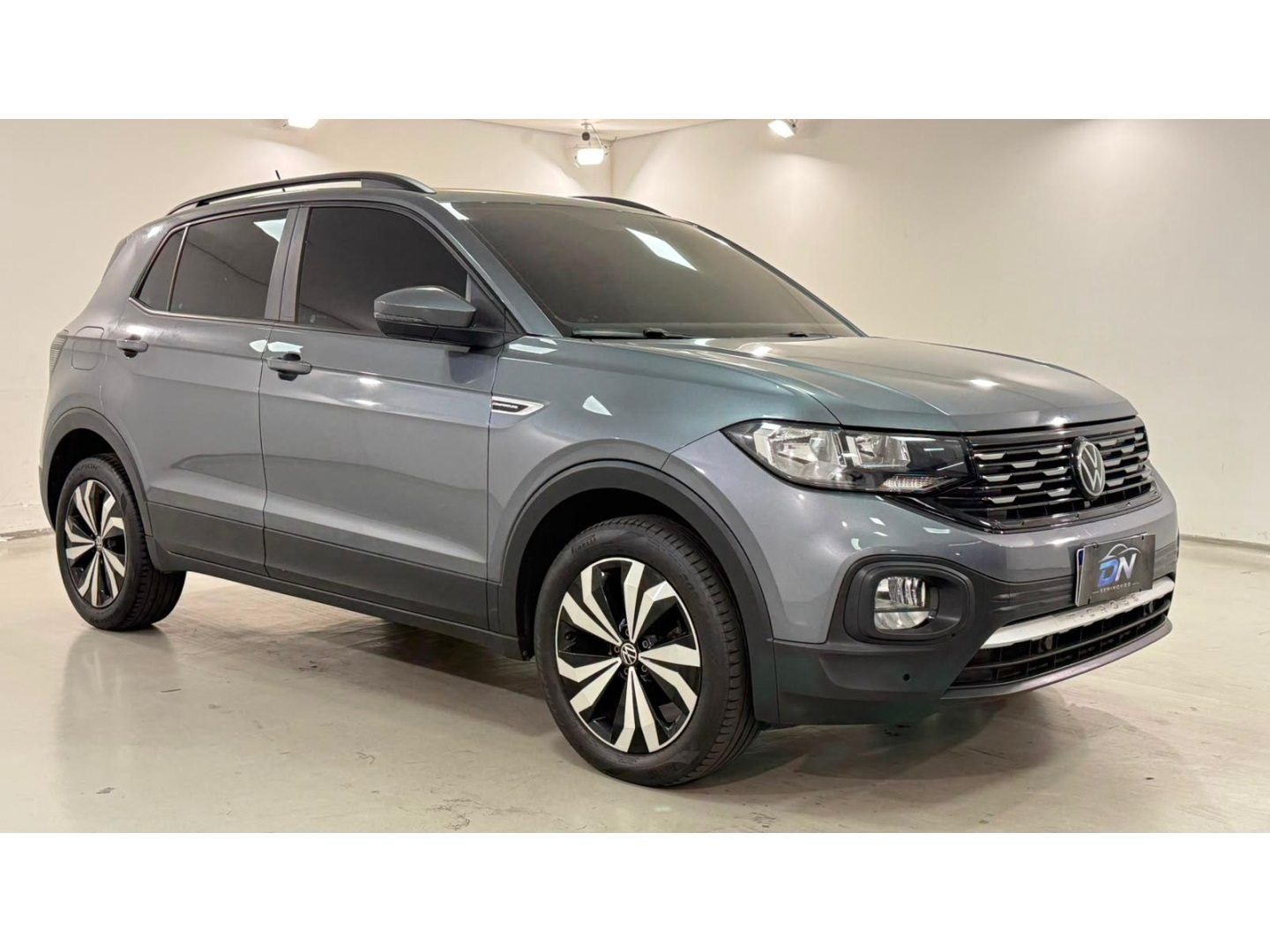 VOLKSWAGEN T-CROSS 1.0 200 TSI TOTAL FLEX COMFORTLINE AUTOMÁTICO