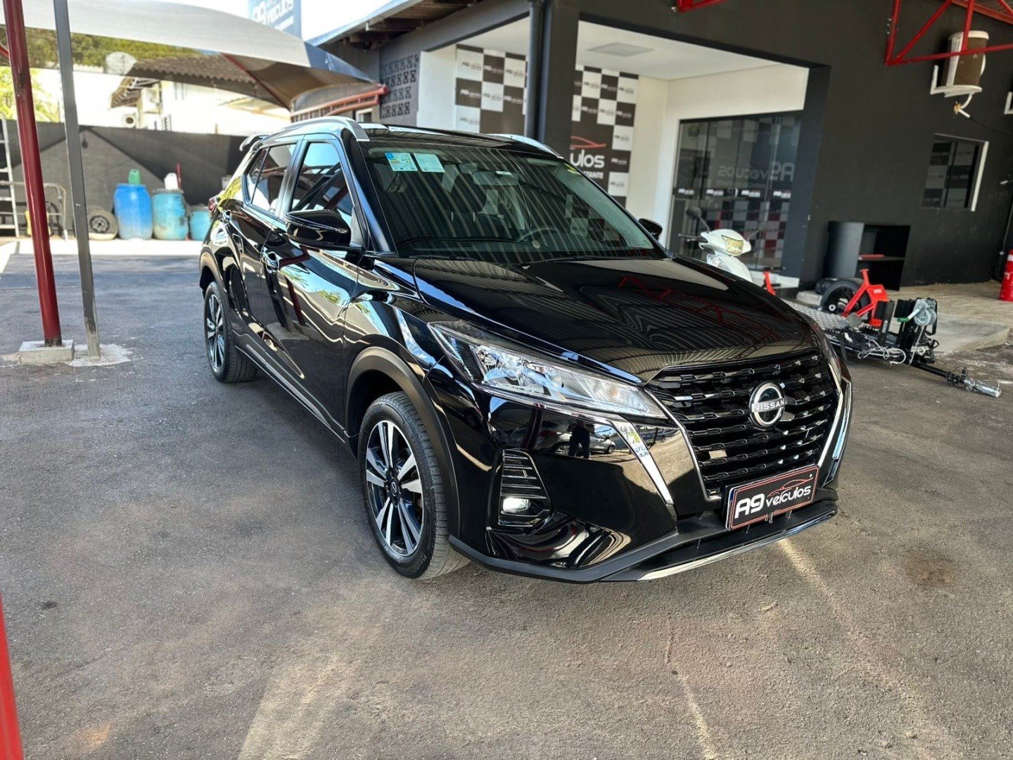 NISSAN KICKS