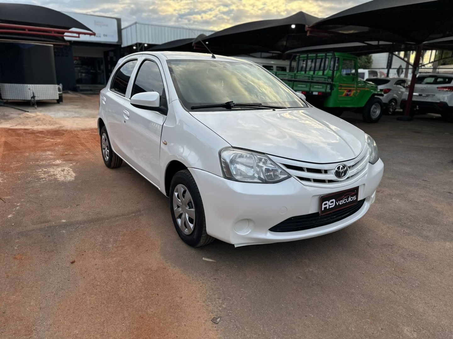 TOYOTA ETIOS