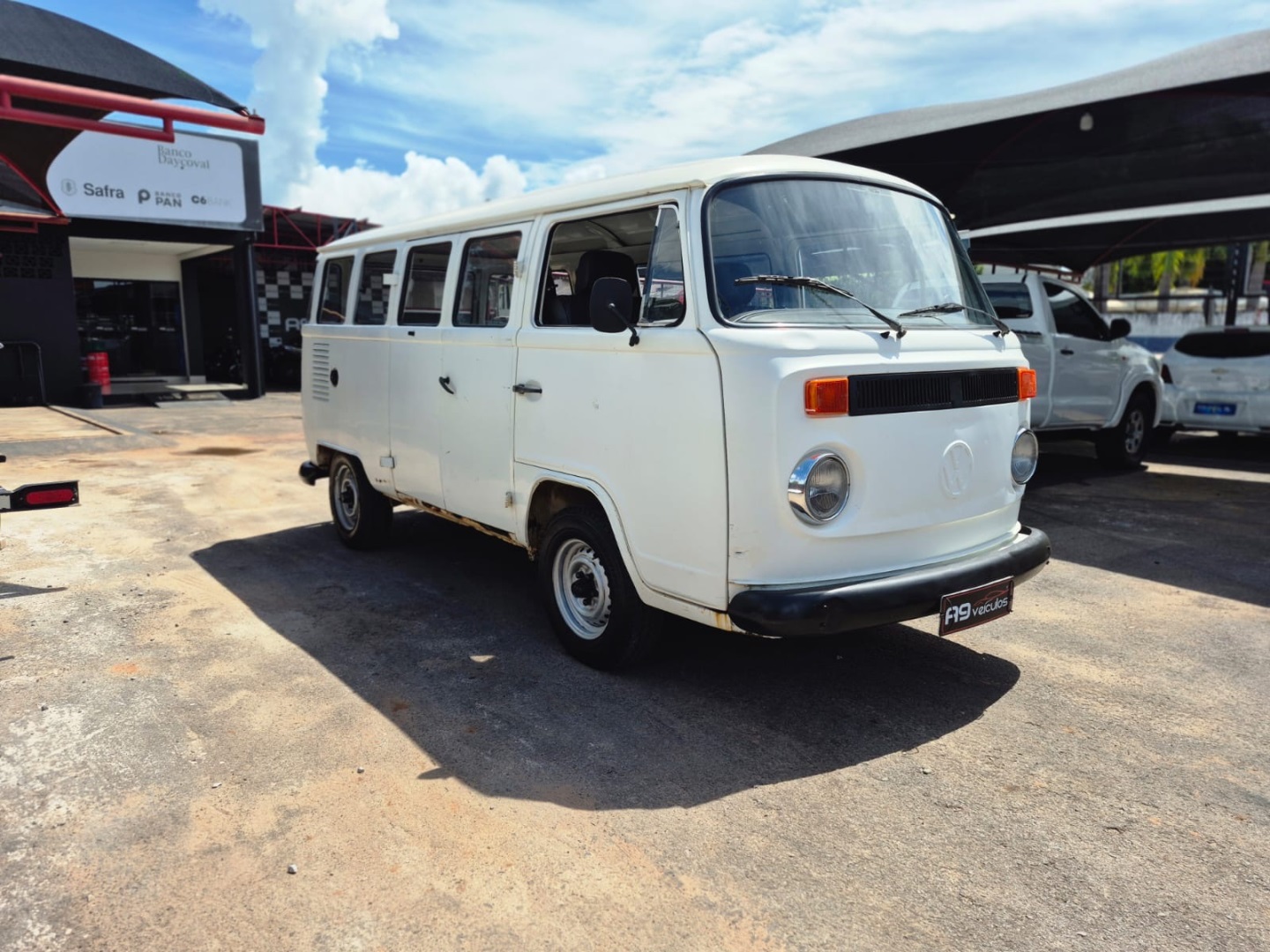 VOLKSWAGEN KOMBI