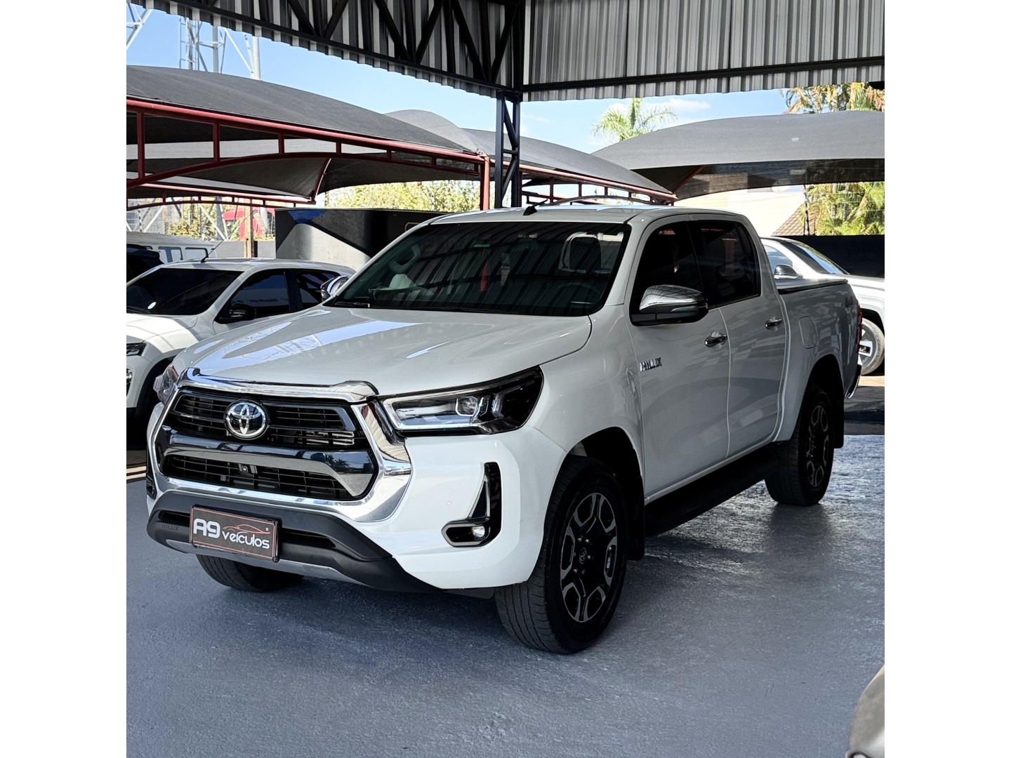 TOYOTA HILUX
