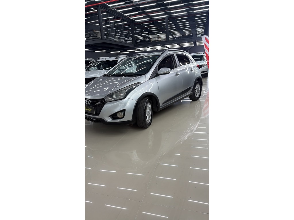 HYUNDAI HB20X