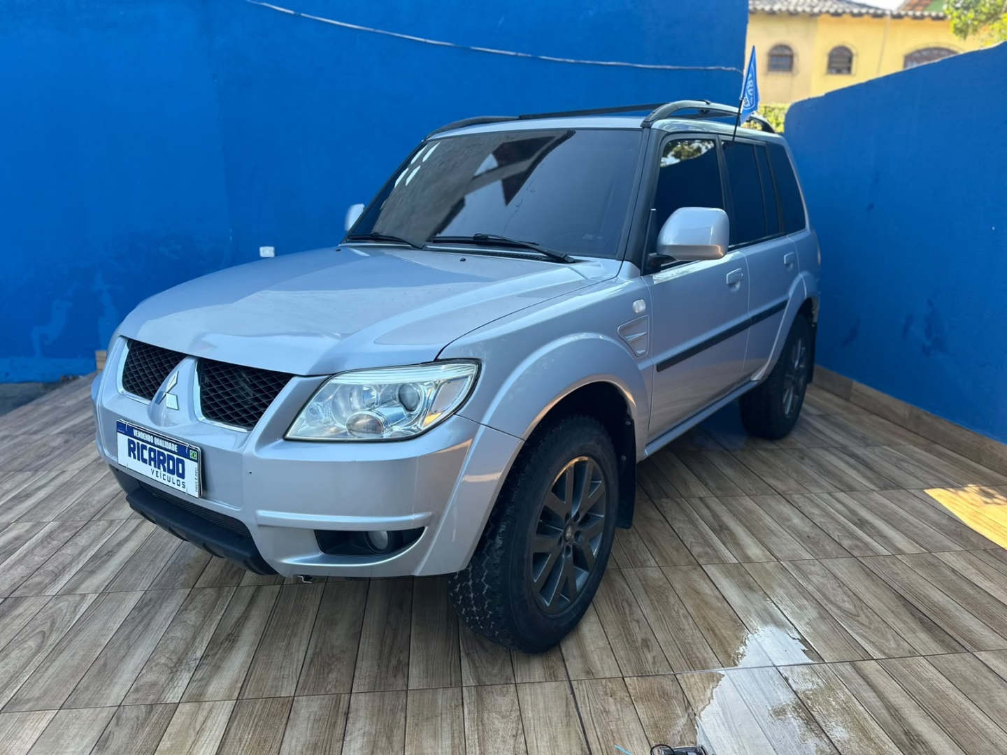 MITSUBISHI PAJERO TR4