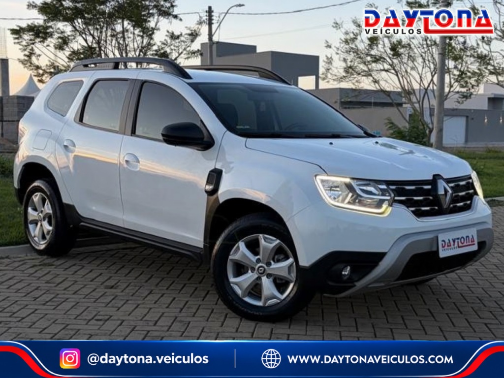 RENAULT DUSTER