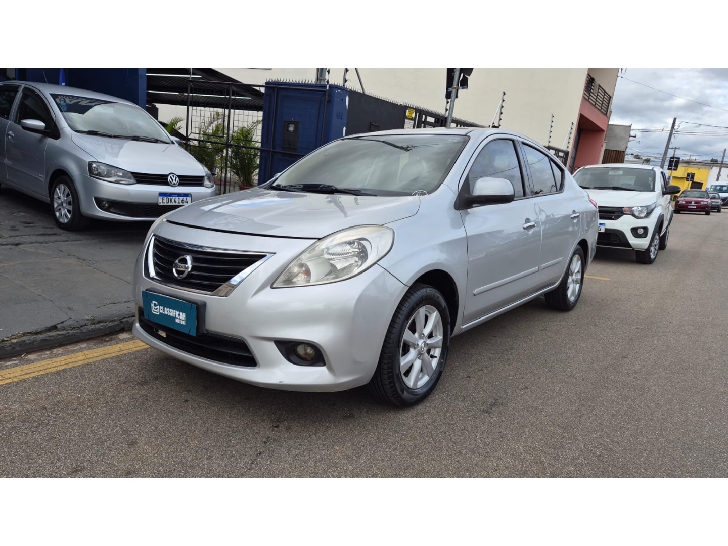 NISSAN VERSA