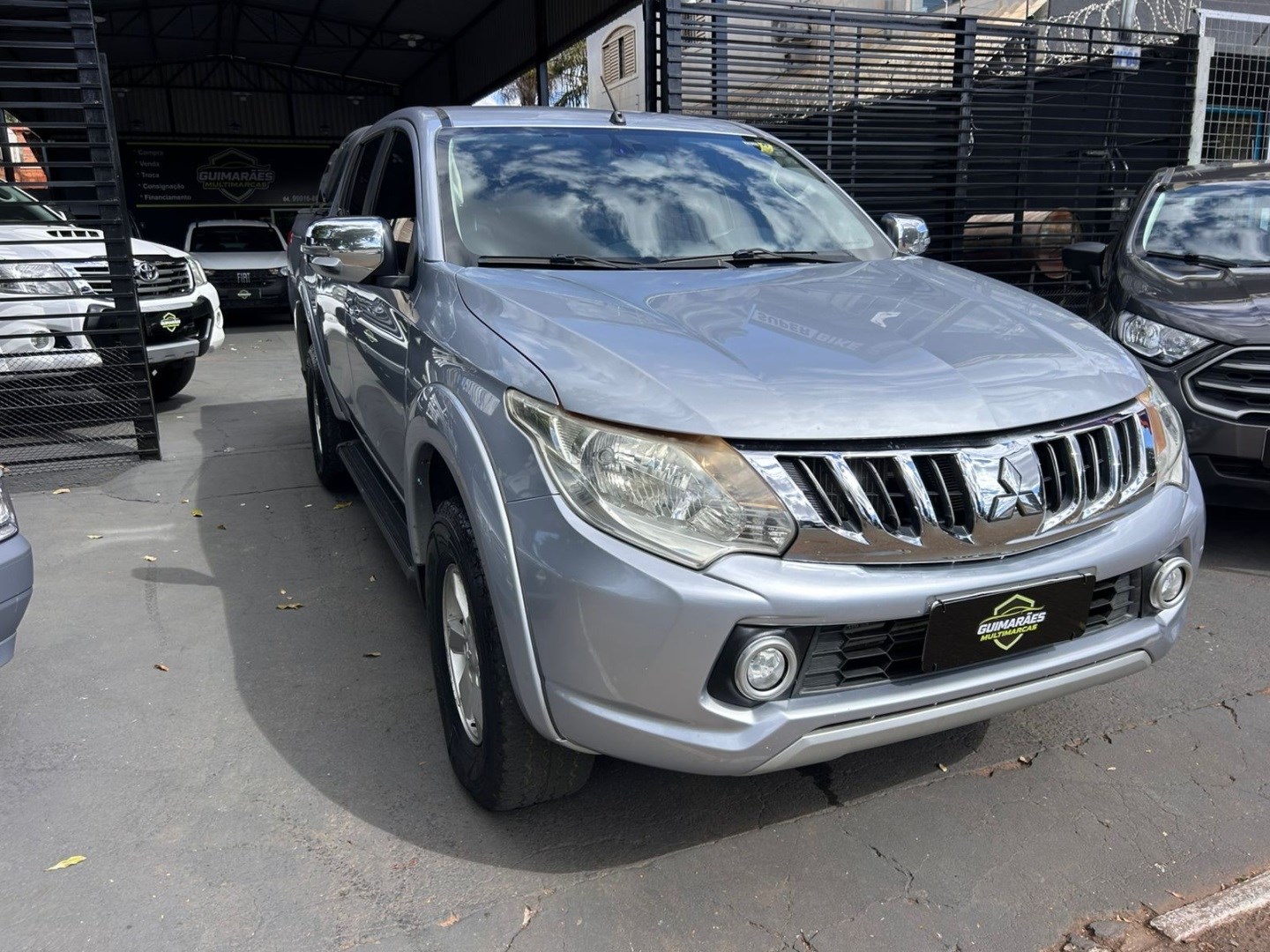 MITSUBISHI L200 TRITON