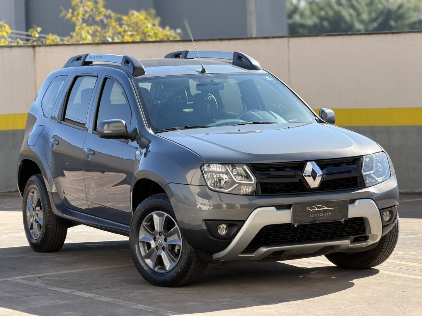 RENAULT DUSTER